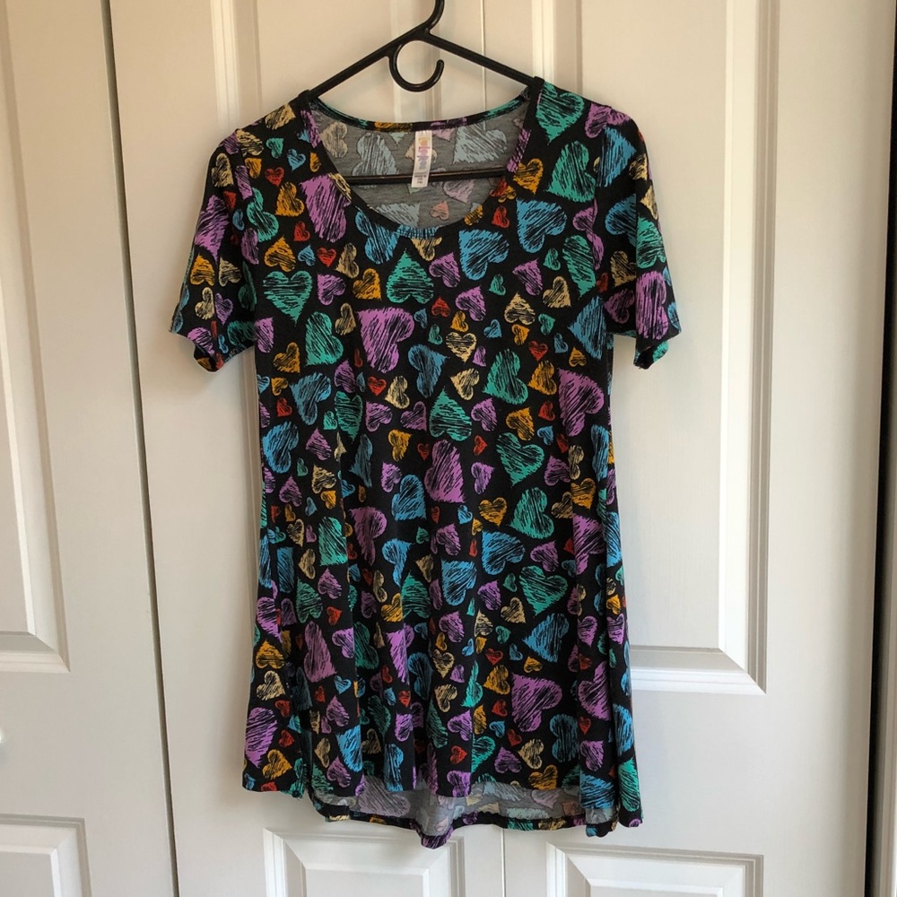 LuLaRoe Hearts Perfect T Shirt